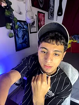 lukaOnline  online show from 10/24/25, 04:33