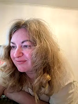 Amelia-Diamond online show from 11/30/25, 09:43