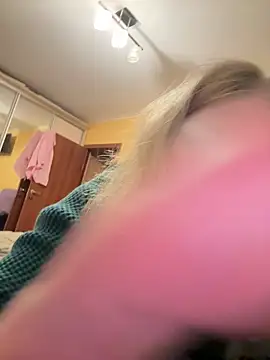 Amelia-Diamond online show from 11/28/25, 08:31