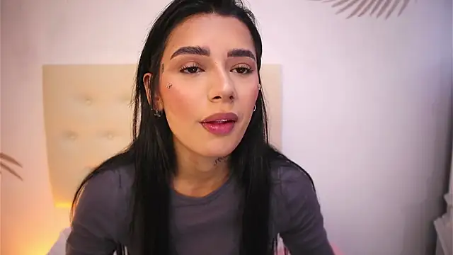 Scarlett Keller online show from 11/10/25, 07:41