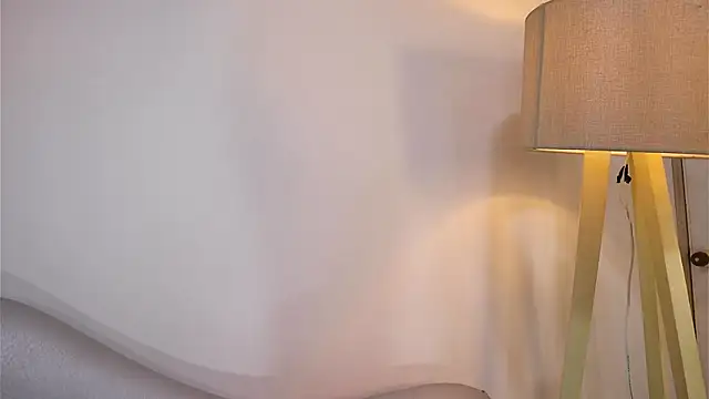 Scarlett Keller online show from 11/07/25, 03:16