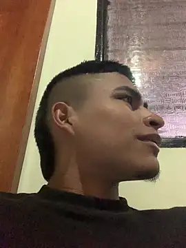 Emiliano Reyes online show from 07/21/26, 04:14