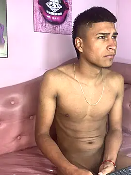 Emiliano Reyes online show from 12/02/25, 05:42