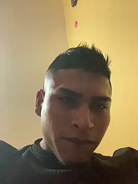 Emiliano Reyes online show from 11/30/25, 02:29