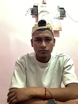 Emiliano Reyes online show from 06/03/26, 02:34