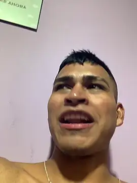 Emiliano Reyes online show from 01/12/26, 03:35