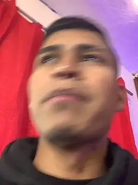 Emiliano Reyes online show from 07/17/26, 02:42