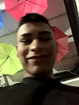 Emiliano Reyes online show from 12/03/25, 01:17