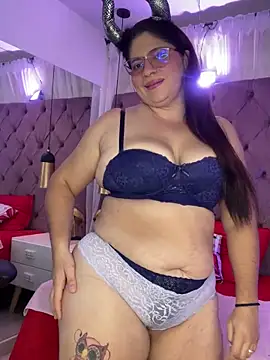 Orianabluee  online show from 11/27/25, 09:26