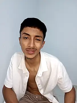 Iam Delirio online show from 10/21/25, 04:34
