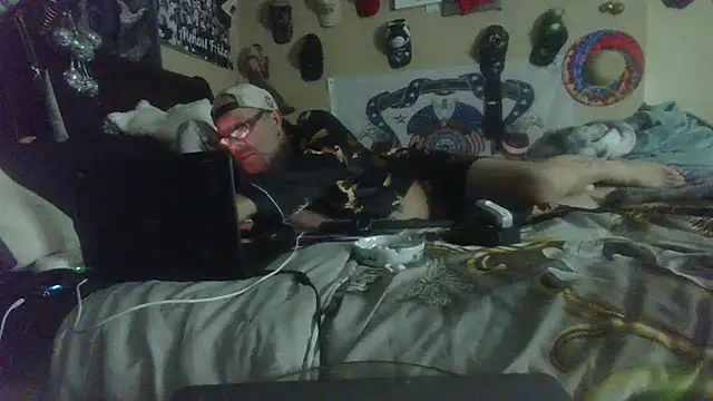 Snapshot of bigdaddyrooster chatting on 03/01/26, 07:41 bigdaddyrooster online show from 03/01/26, 07:41