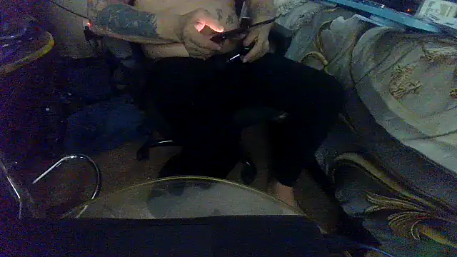 Snapshot of bigdaddyrooster chatting on 01/10/26, 01:45 bigdaddyrooster online show from 01/10/26, 01:45