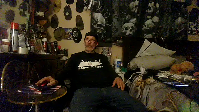 Snapshot of bigdaddyrooster chatting on 02/03/26, 12:54 bigdaddyrooster online show from 02/03/26, 12:54