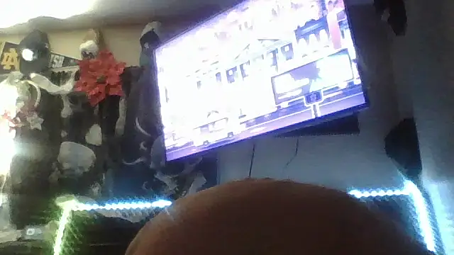 Snapshot of bigdaddyrooster chatting on 12/23/25, 12:22 bigdaddyrooster online show from 12/23/25, 12:22