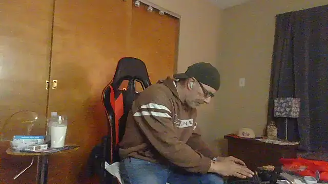 Snapshot of bigdaddyrooster chatting on 01/19/26, 08:07 bigdaddyrooster online show from 01/19/26, 08:07