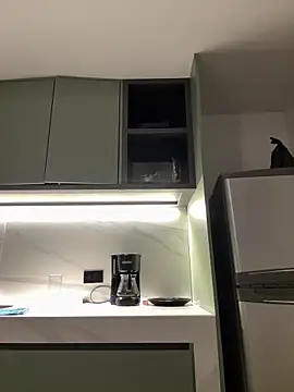 valeriahornier online show from 02/06/26, 05:14