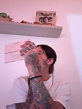 valeriahornier online show from 02/27/26, 02:12