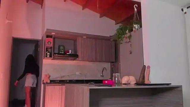 valeriahornier online show from 11/15/25, 06:50