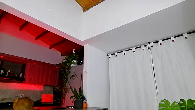 Snapshot of valeriahornier chatting on 05/26/26, 02:42 valeriahornier online show from 05/26/26, 02:42