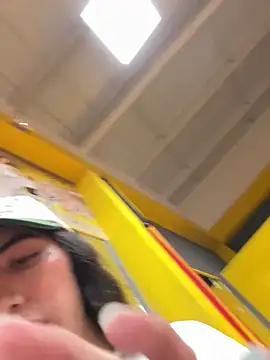 valeriahornier online show from 03/19/26, 02:33