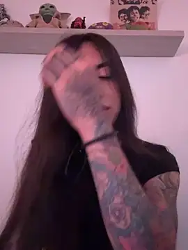 valeriahornier online show from 03/25/26, 02:12