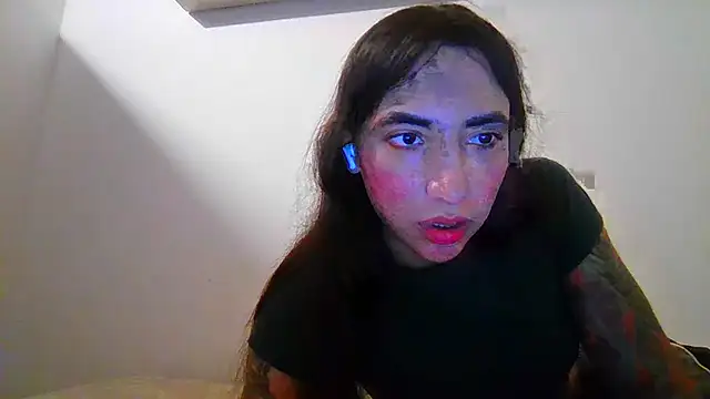 valeriahornier online show from 07/22/26, 12:01