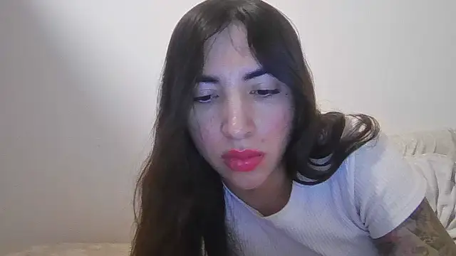 valeriahornier online show from 06/19/26, 04:18