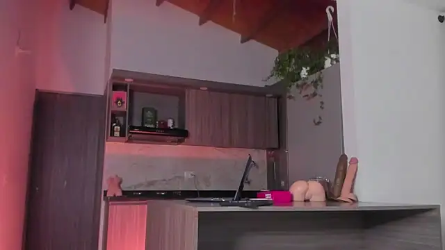 valeriahornier online show from 11/13/25, 05:44