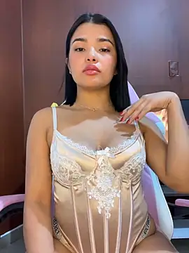 Snapshot of Chloe_Mullerr chatting on 02/26/26, 11:05 Chloe Mullerr online show from 02/26/26, 11:05