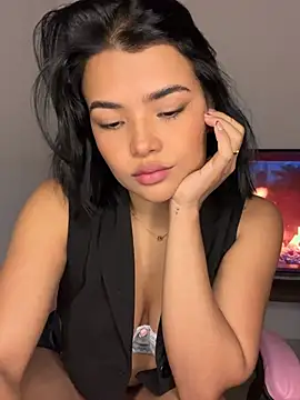 Snapshot of Chloe_Mullerr chatting on 02/12/26, 06:07 Chloe Mullerr online show from 02/12/26, 06:07