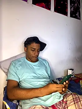 Snapshot of liam_Brooks9 chatting on 01/07/26, 01:16 liam Brooks9 online show from 01/07/26, 01:16