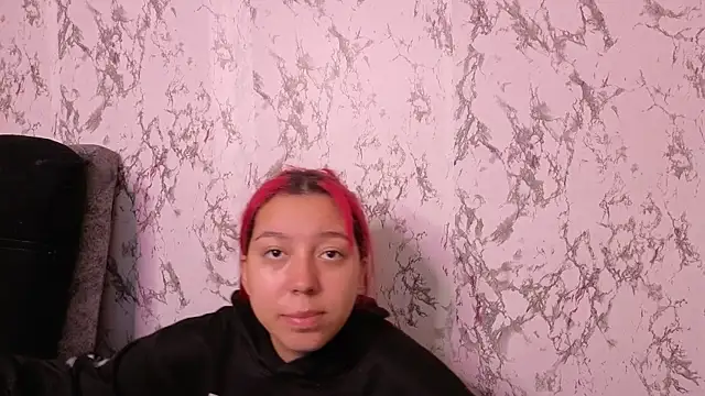 sweetcherryyy  online show from 12/03/25, 03:40