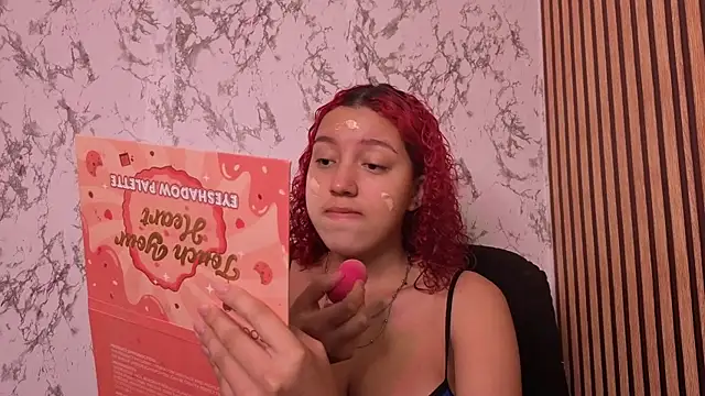 sweetcherryyy  online show from 11/25/25, 12:44