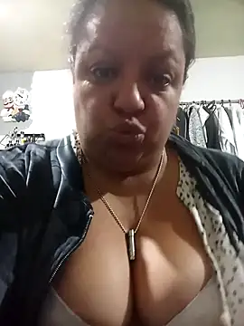 Alondrabb80 online show from 11/05/25, 03:53