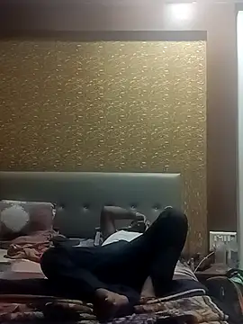 RNlov online show from 11/12/25, 12:48