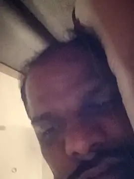 RNlov online show from 11/08/25, 12:14