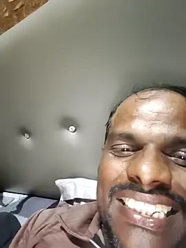 RNlov online show from 11/12/25, 04:22