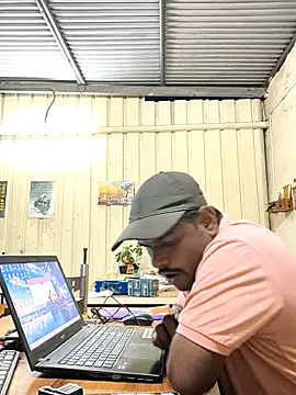 RNlov online show from 11/18/25, 01:03