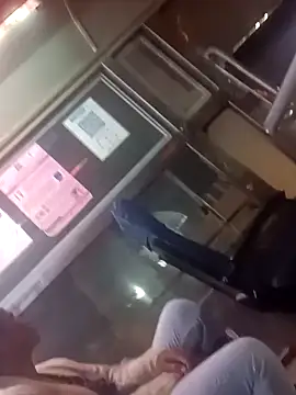 RNlov online show from 10/23/25, 03:54