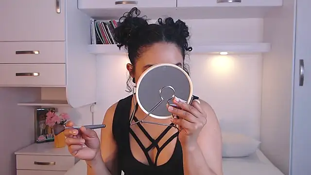 MartiRuis10 online show from 11/01/25, 12:17