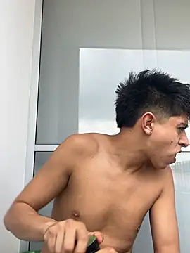 motomotoboy online show from 03/03/26, 08:38