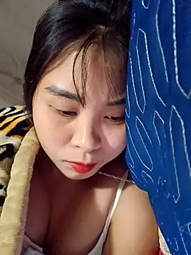 Squirrel-Pear online show from 12/05/25, 12:59