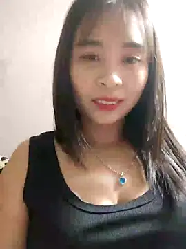 Squirrel-Pear online show from 12/17/25, 02:55