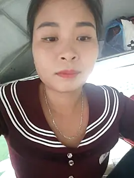 Squirrel-Pear online show from 11/06/25, 08:40