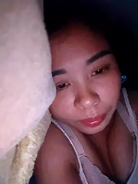 Squirrel-Pear online show from 10/28/25, 10:41