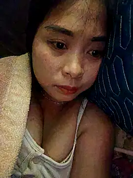 Squirrel-Pear online show from 12/14/25, 07:30