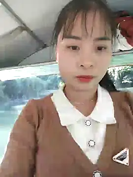 Squirrel-Pear online show from 11/23/25, 03:05