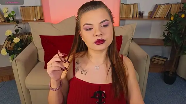 Miss Delia online show from 11/10/25, 12:04