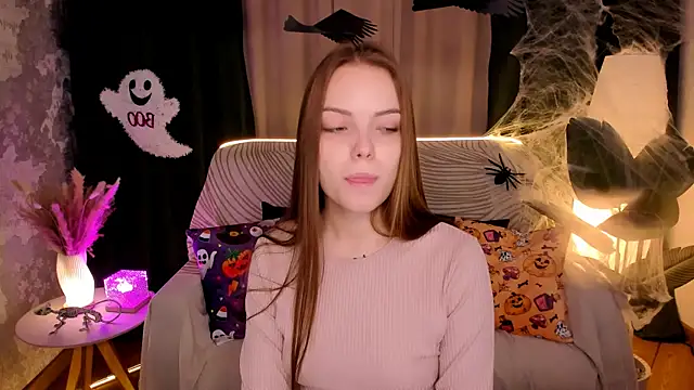 MelissaBell  online show from 10/23/25, 02:21