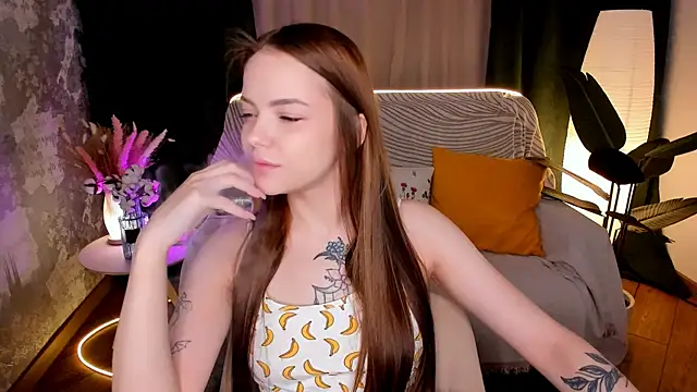 MelissaBell  online show from 11/15/25, 01:53